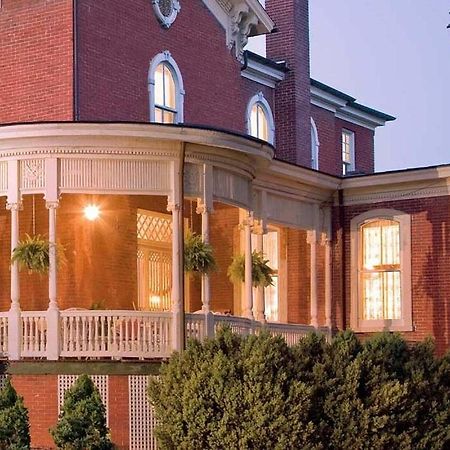 לינצ'בורג The Carriage House Inn B&B מראה חיצוני תמונה
