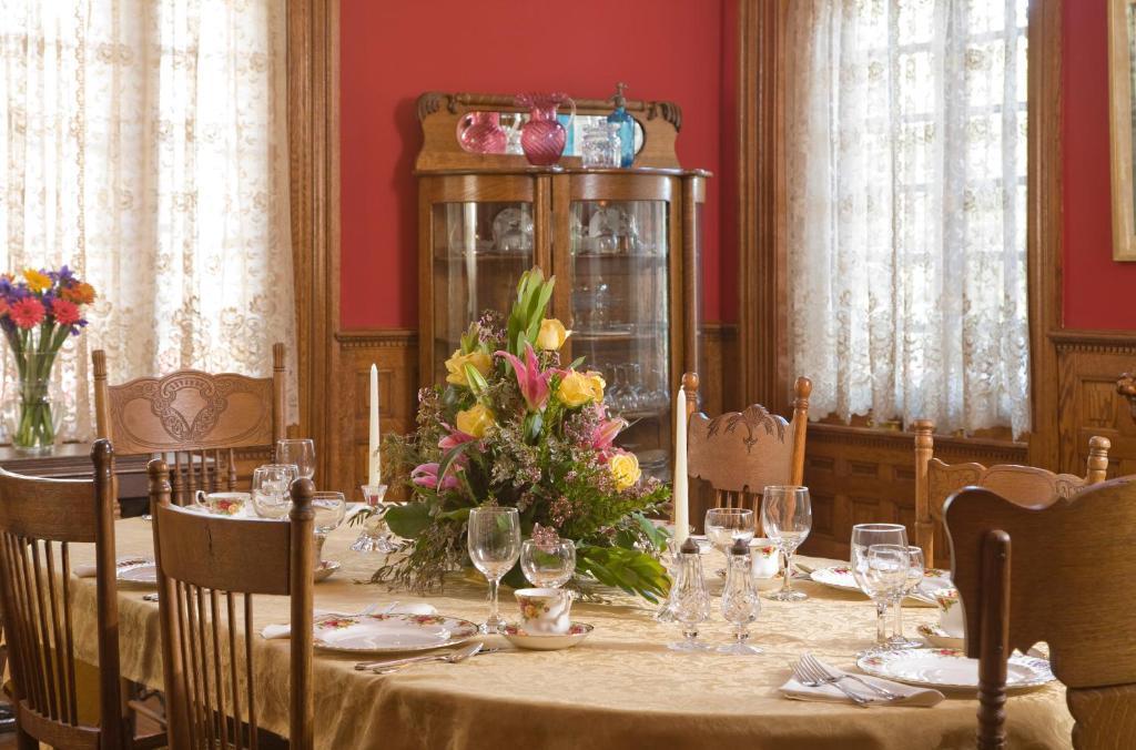 לינצ'בורג The Carriage House Inn B&B מראה חיצוני תמונה