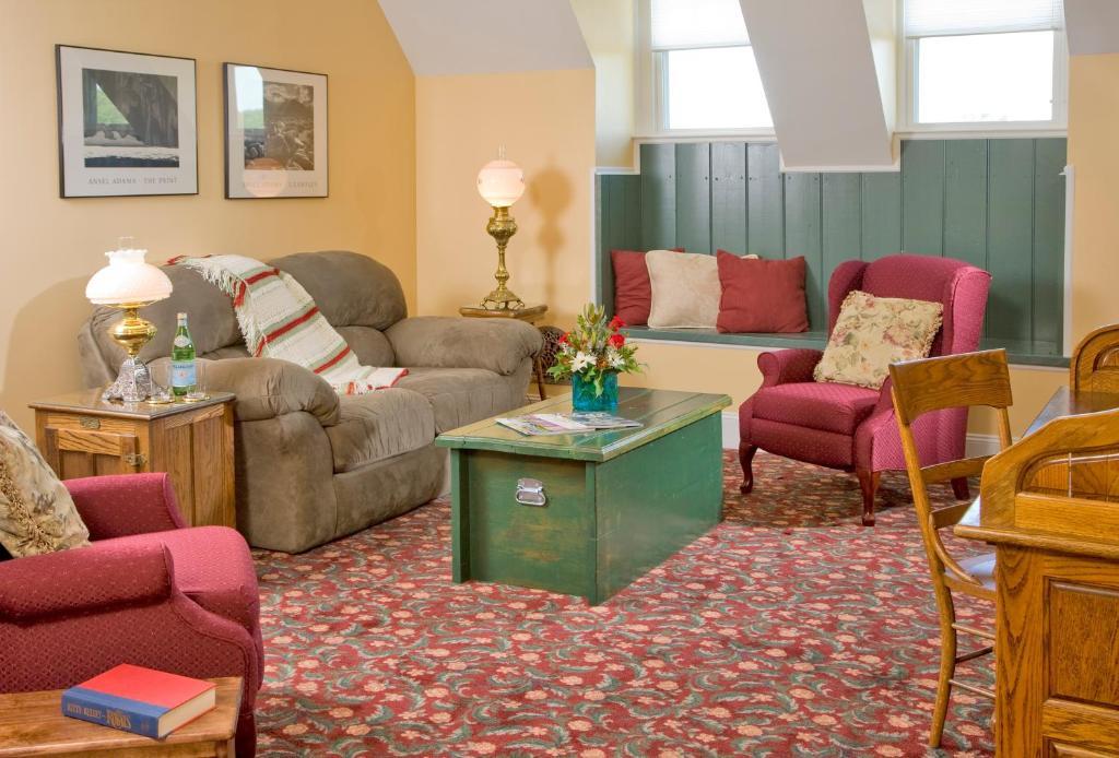 לינצ'בורג The Carriage House Inn B&B מראה חיצוני תמונה