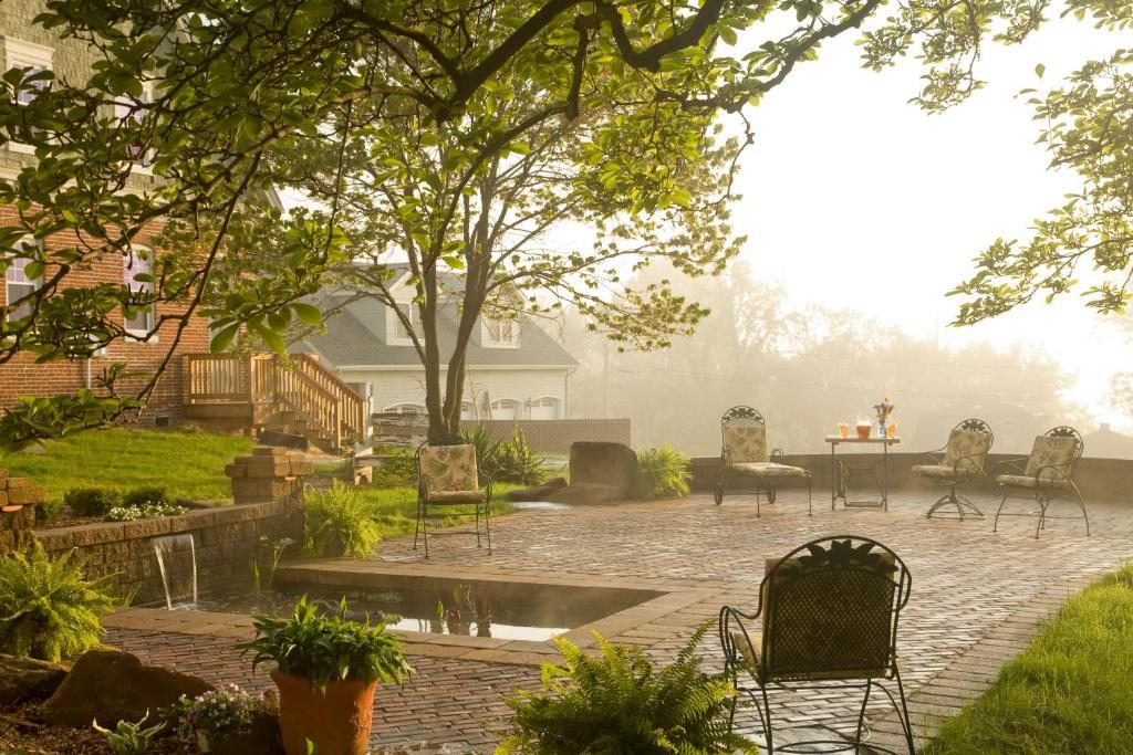 לינצ'בורג The Carriage House Inn B&B מראה חיצוני תמונה